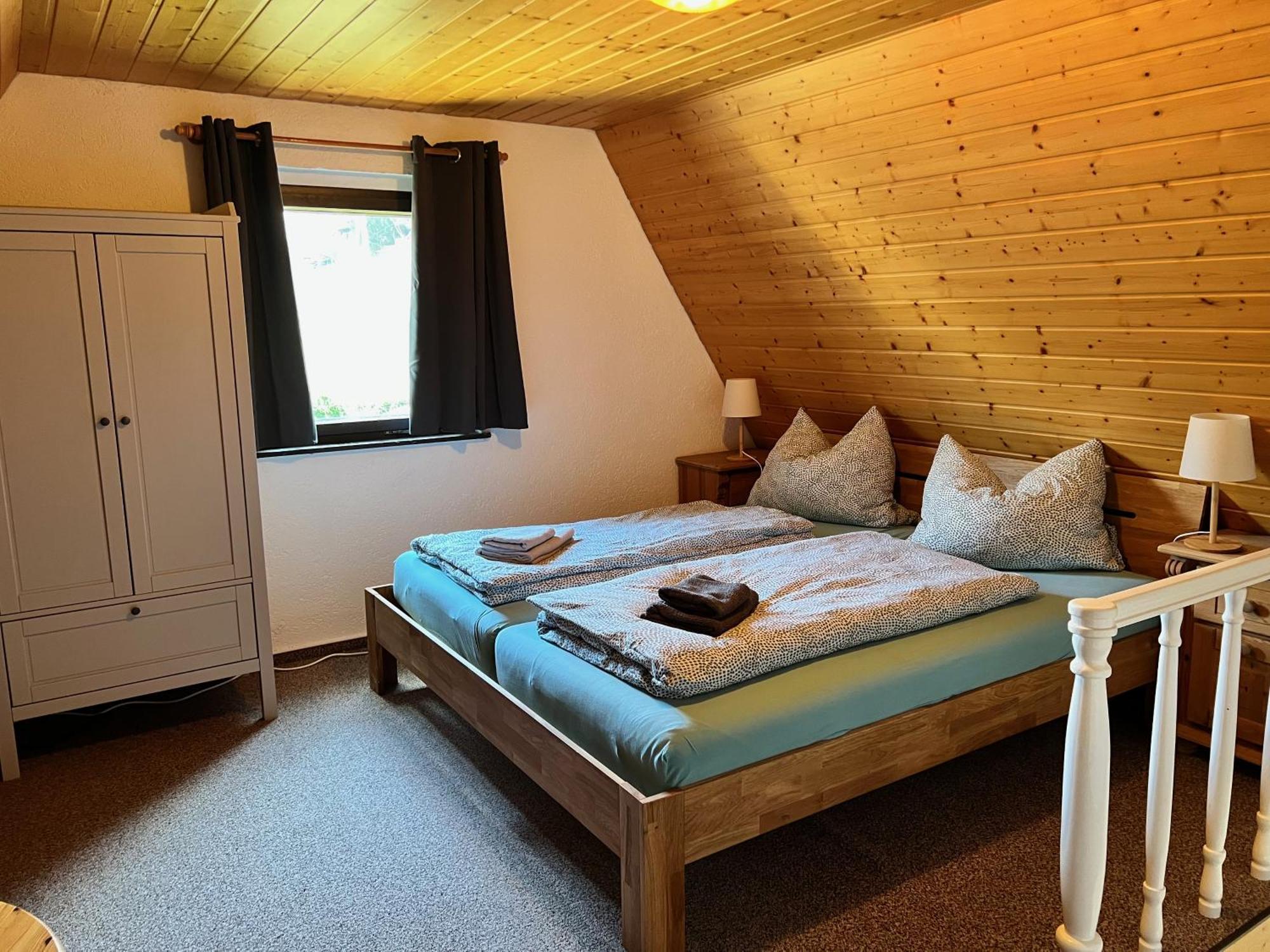 Urige Berghuette Mit Kamin Und Sauna Im Erzgebirge Nahe Schwarzwassertal * Pobershau